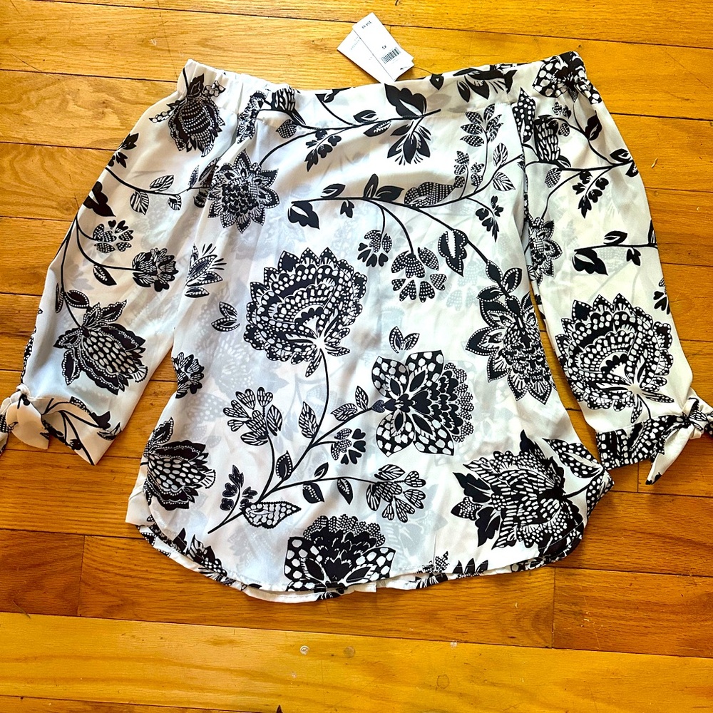 NEW Banana Republic Off the shoulder Blouse